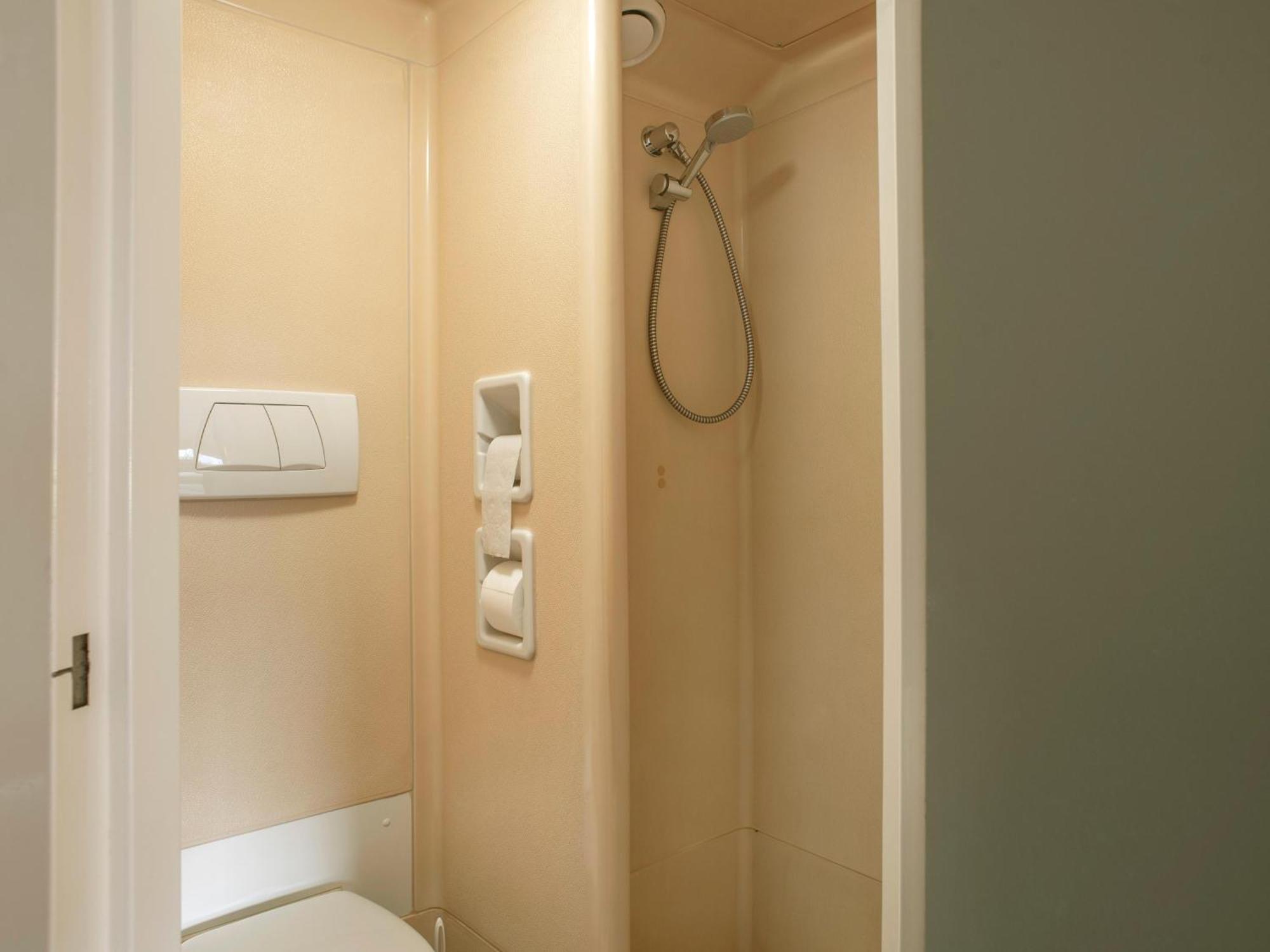 B&B Hotel Rostock-Broderstorf المظهر الخارجي الصورة